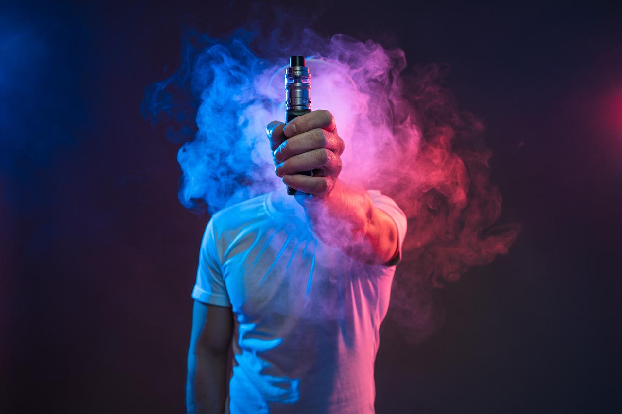Vaping may cause lung, oral cancer, major Australian review warns