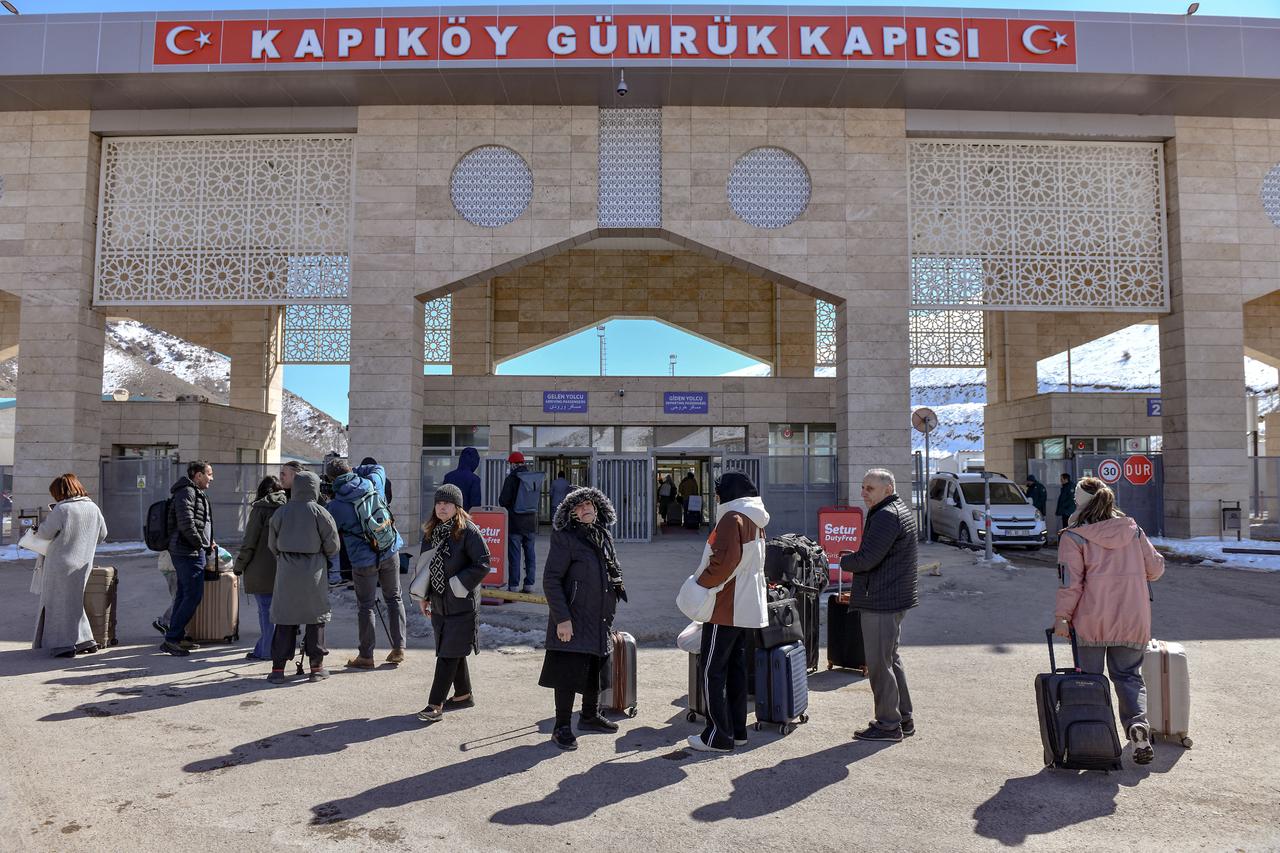 Türkiye closely monitors Kurdish separatist PJAK in Iran, says defense ministry