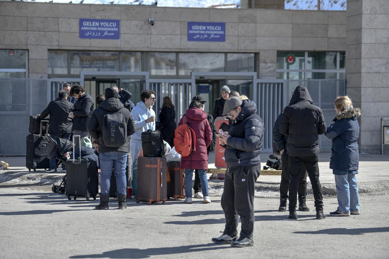 UN says 100,000 people fled Tehran in first 48 hours of US-Israeli strikes