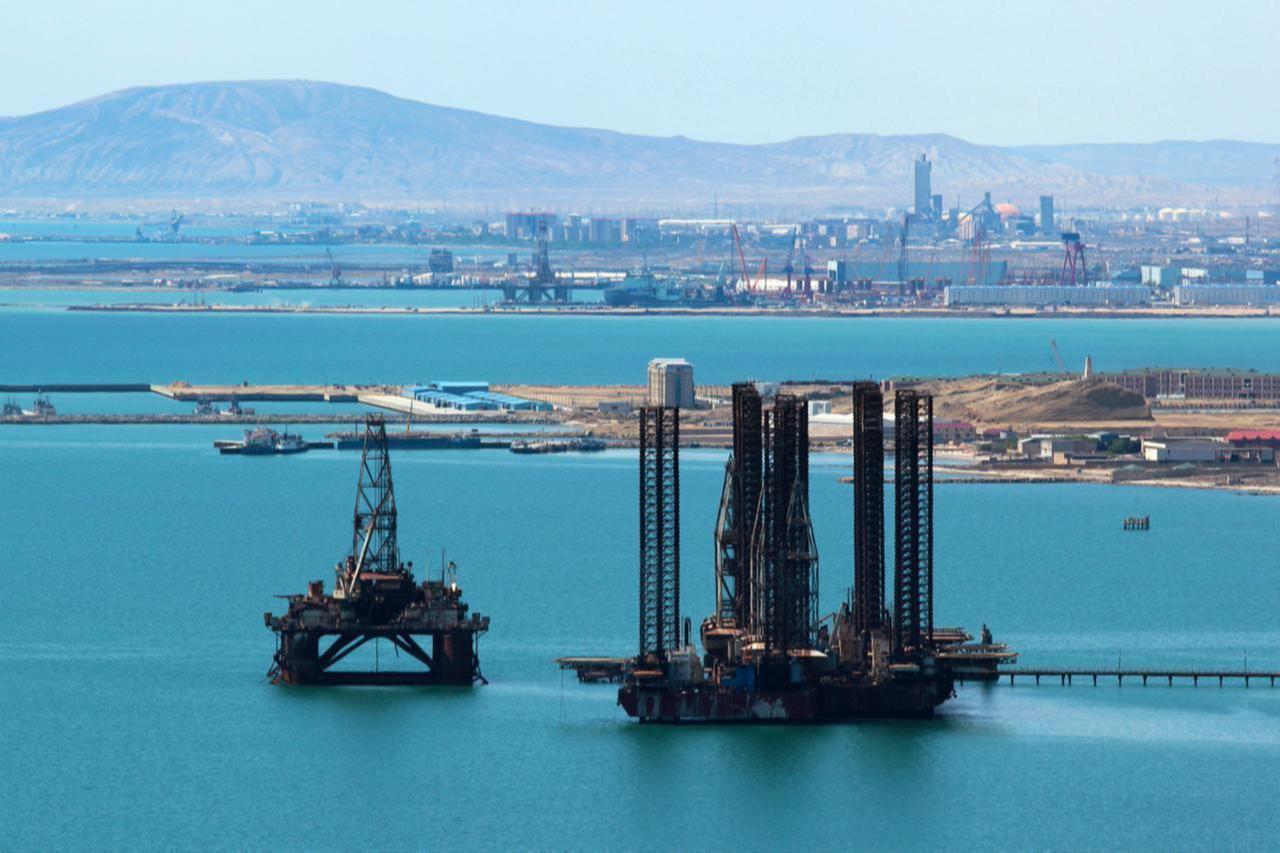 Offshore drilling platforms operate near the coast of Baku, Azerbaijan, accessed on May 7, 2025. (Adobe Stock Photo)