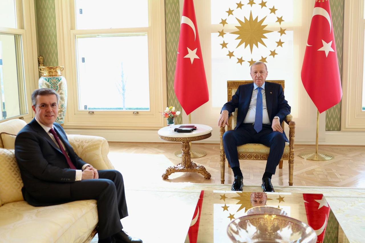 Erdogan receives Ihlas Holding Chairman Oren, discusses Kyrgyzstan energy investments Image