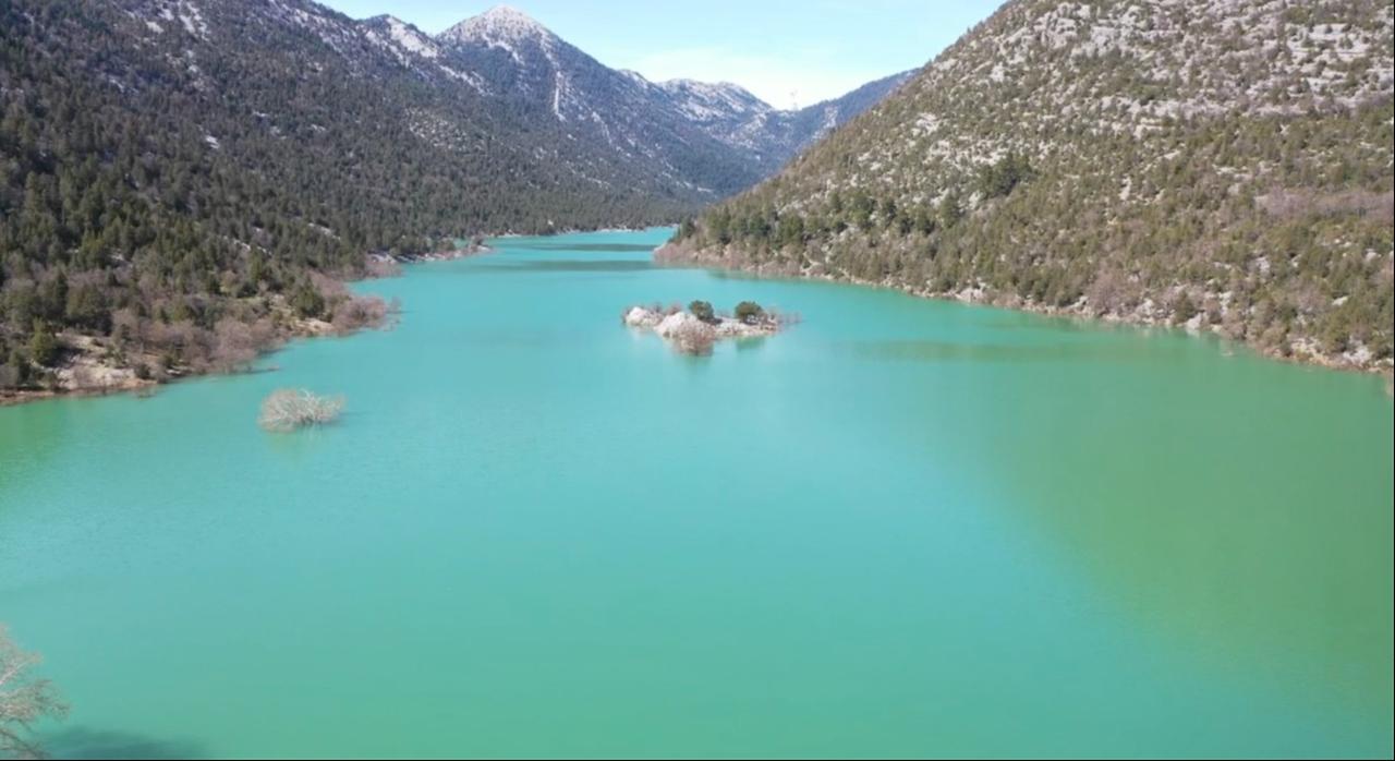 Floodwaters cover parts of the Antalya–Konya highway near the Gembos Plain after days of heavy rainfall in southern Türkiye, March 4, 2026. (IHA Photo)