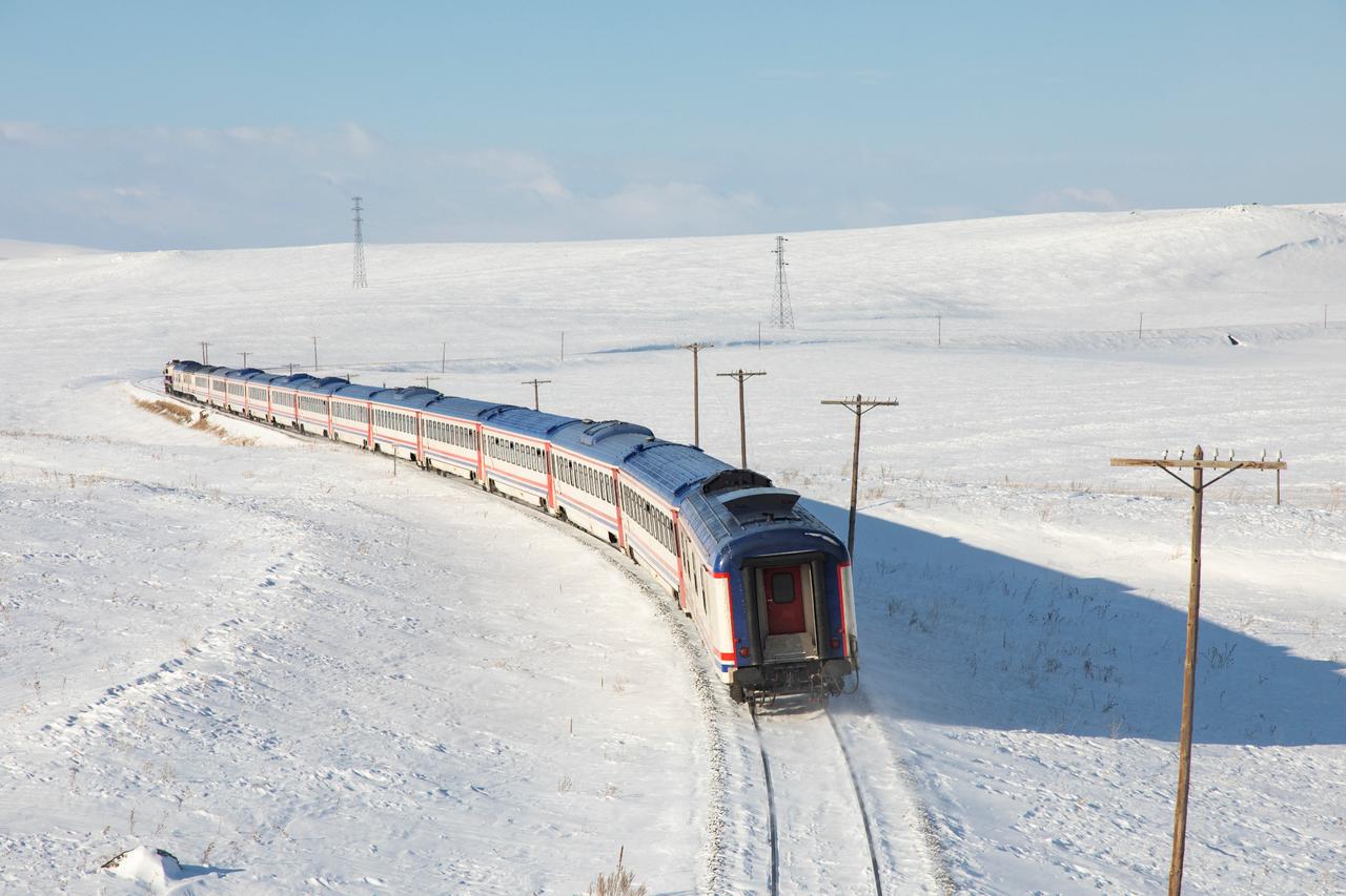 Over 10,000 passengers ride Türkiye’s scenic Touristic Eastern Express this winter