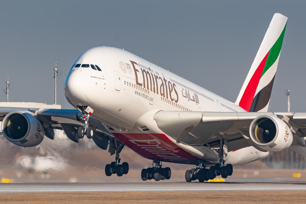 Emirates resumes flights at Dubai airport after brief suspension