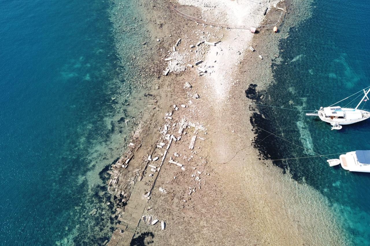 Sea recedes in Bodrum, revealing 3,500-year-old King’s Road to ancient city