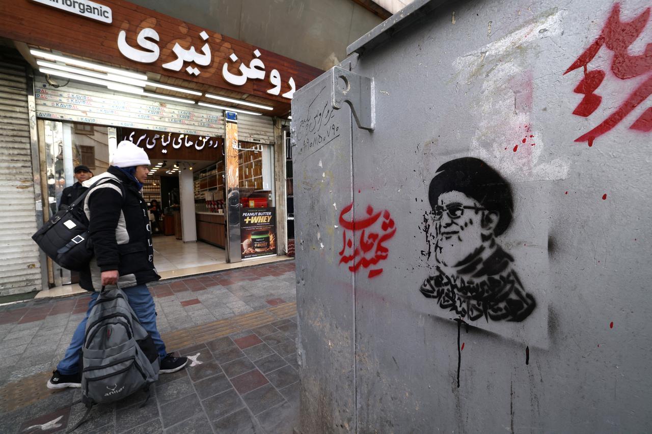 Israel threatens to kill Khamenei's successor and anyone involved in selection