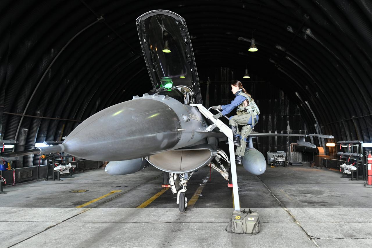 Türkiye deploys F-16s, air defense systems to Turkish Cyprus