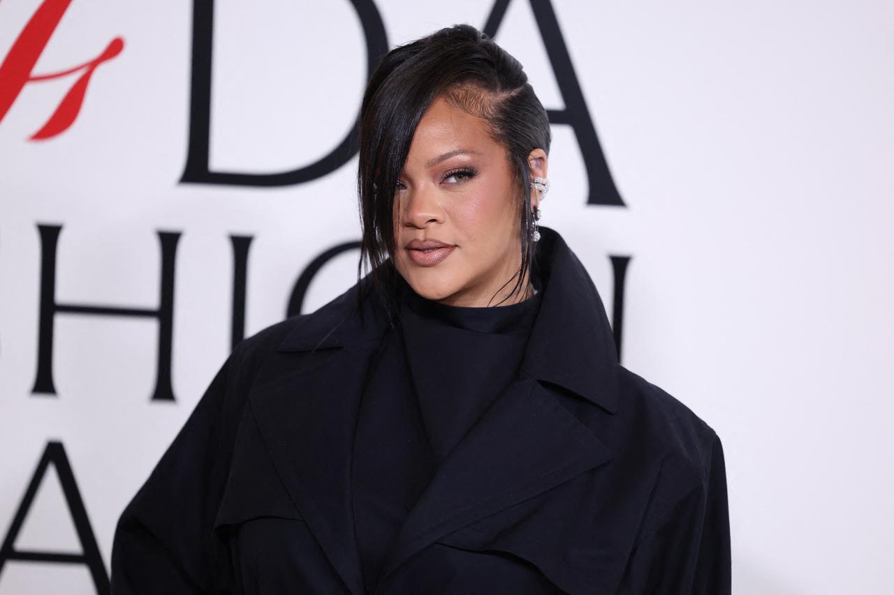 Suspect fires multiple rounds at Rihanna’s Beverly Hills home before fleeing