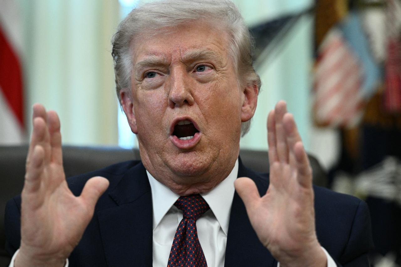 US President Donald Trump speaks after signing an executive order in the Oval Office of the White House in Washington, DC, March 31, 2026. (AFP Photo)