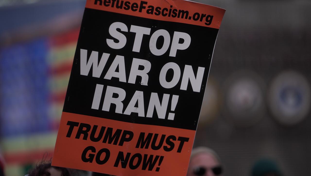Demonstrators gather near Central Park before marching through Manhattan and passing through Times Square during the third “No Kings” protest in New York, March 28, 2026. (AA Photo)
