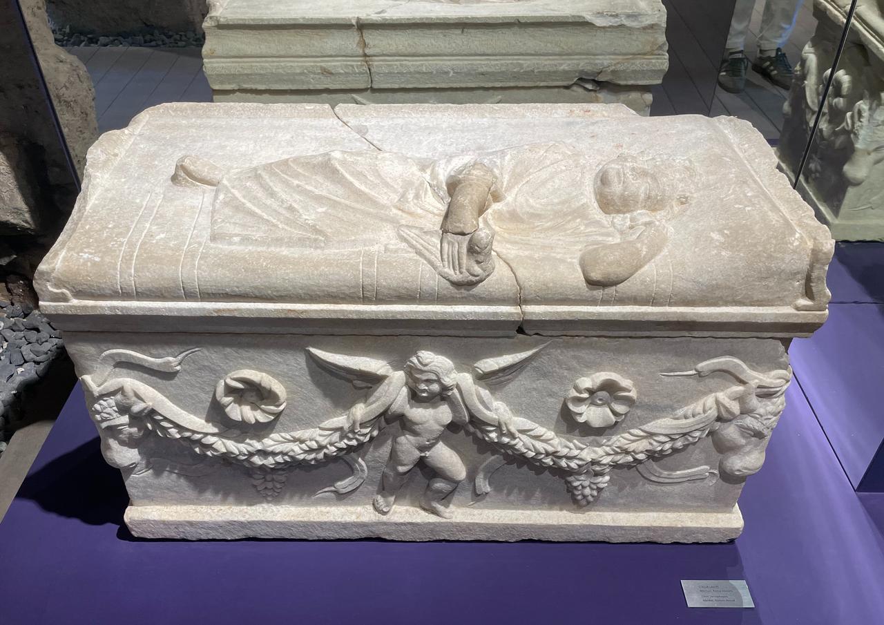Marble sarcophagus featuring a reclining figure displayed inside the Side Arif Mufid Mansel Archaeology Museum, Antalya, Türkiye, April 8, 2026. (Photo by Koray Erdogan/Türkiye Today)