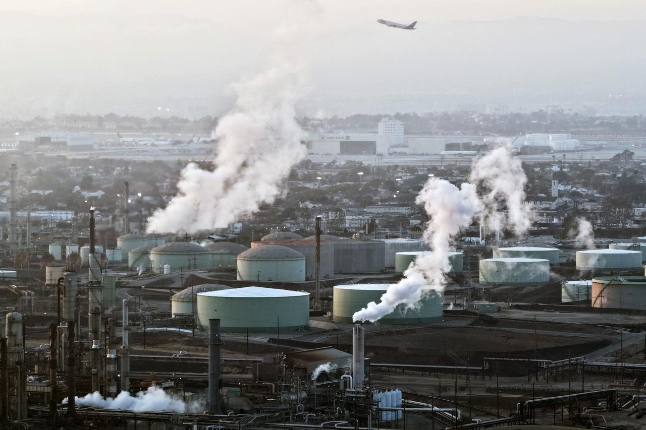 US inflation rises to 3.3% on energy price spike from Hormuz chokehold