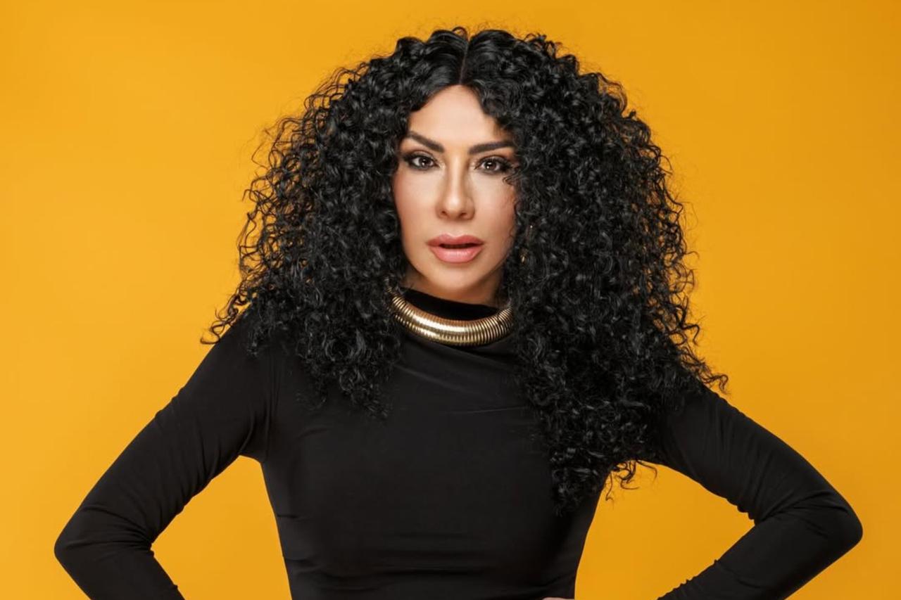 Turkish singer Isin Karaca denied entry to Greece, sent back from Athens airport