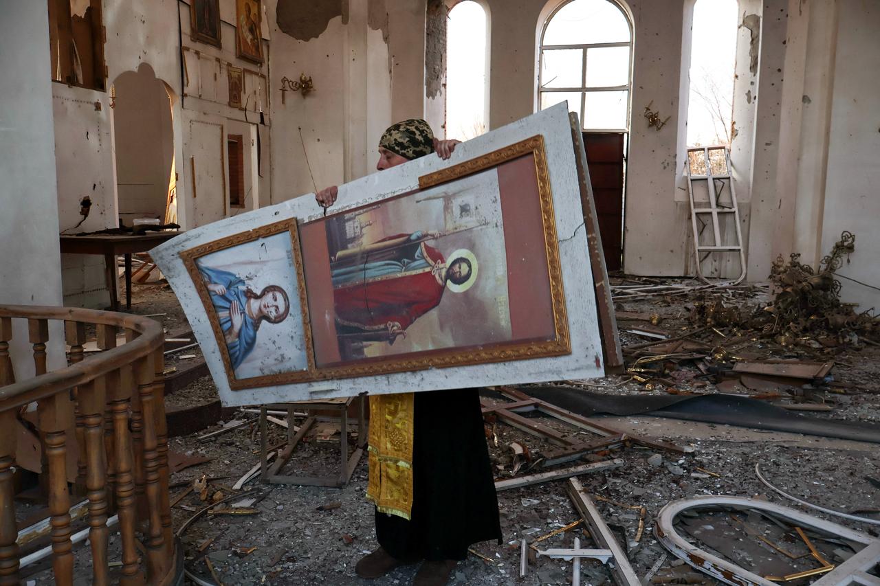 Russia will not extend Ukraine truce unless Zelenskyy accepts terms: Kremlin