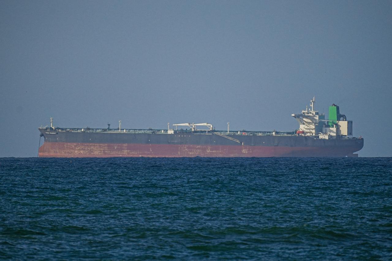 Bulk carrier struck by 2 projectiles in Gulf of Oman, fire breaks out