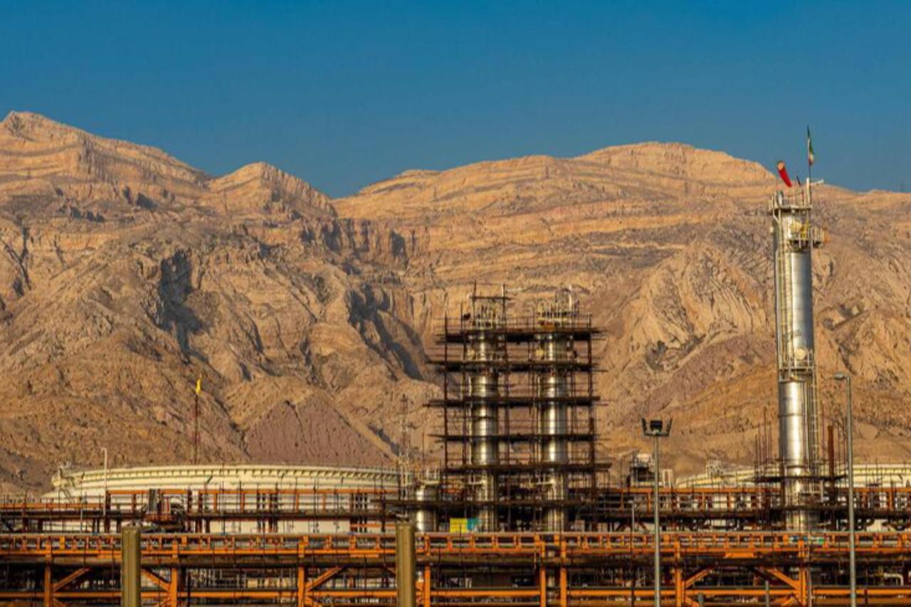 Iran halts all petrochemical exports until further notice 