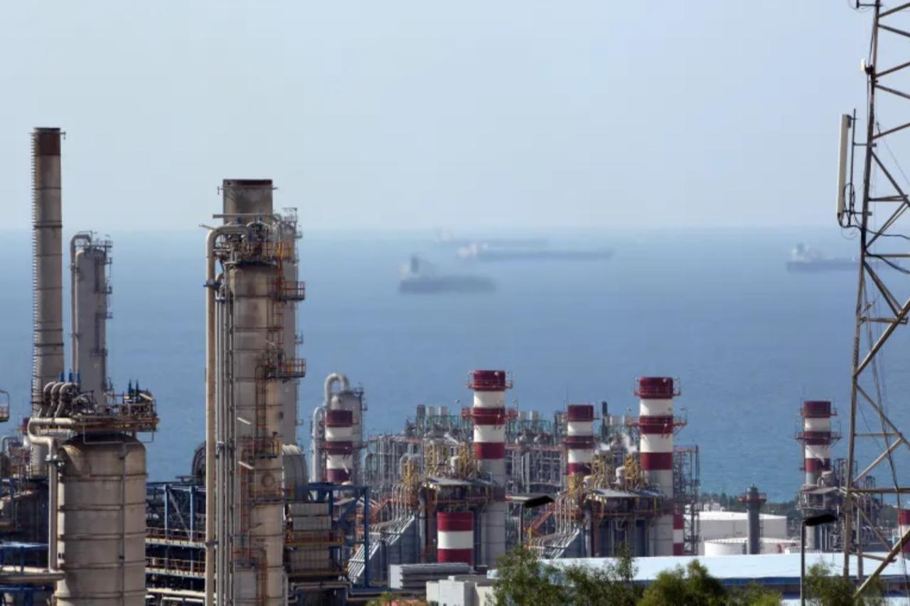 A general view of the South Pars gas field facilities in Assaluyeh, southern Iran, Nov. 19, 2015. (AFP Photo)