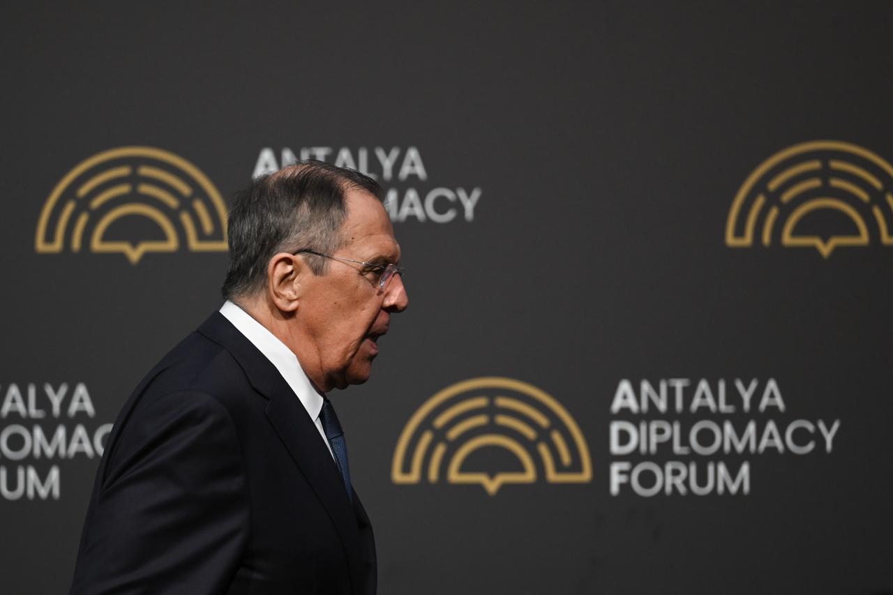 'Don't compare us to a paper tiger,' says Russia's Lavrov