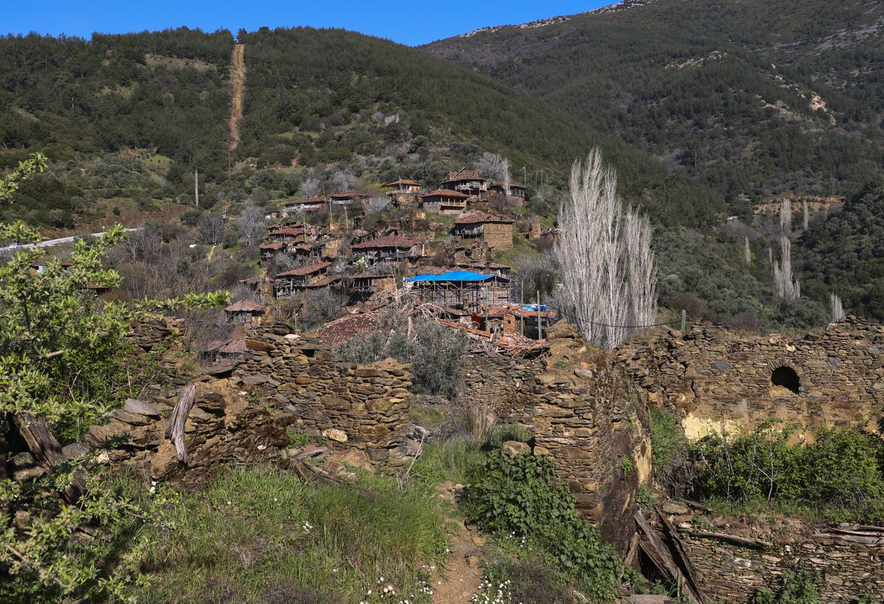A view from a Lubbey, a “ghost village”, where only a few families remain after years of migration in Odemis district of Izmir, Türkiye, April 12, 2026. (AA Photo)