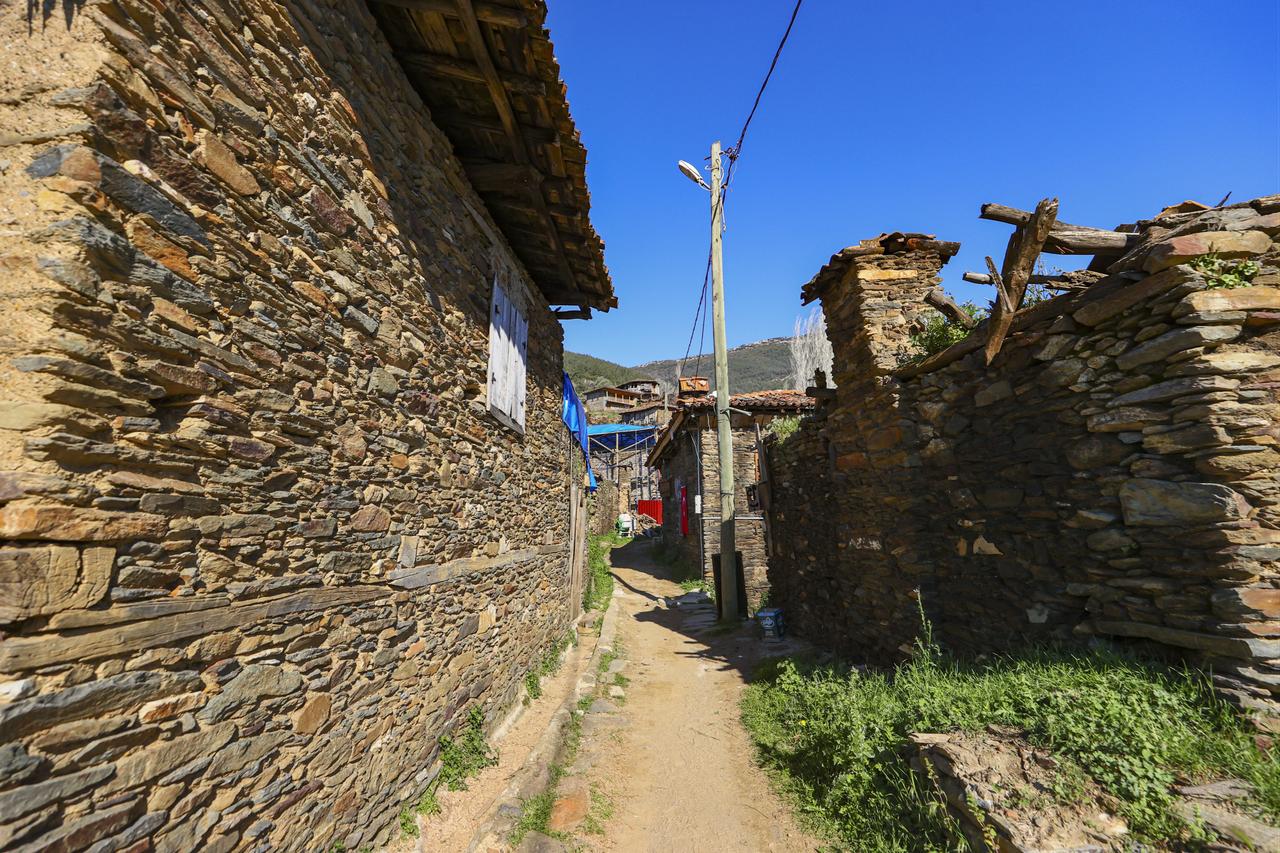 A view from a Lubbey, a “ghost village”, where only a few families remain after years of migration in Odemis district of Izmir, Türkiye, April 12, 2026. (AA Photo)