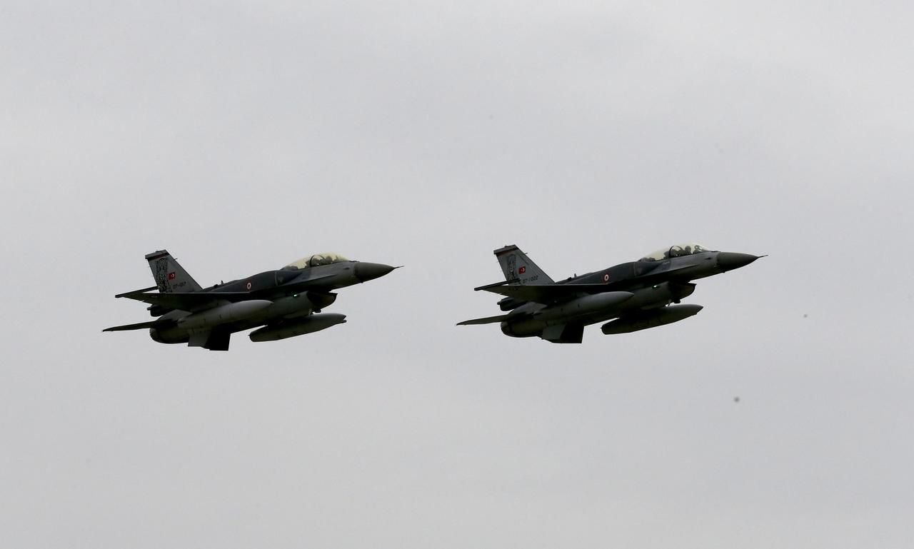 A demonstration flight is held at the 3rd Main Jet Base Command for students as part of April 23 National Sovereignty and Children’s Day, in Konya, TÜrkiye, April 18, 2026. (AA Photo)