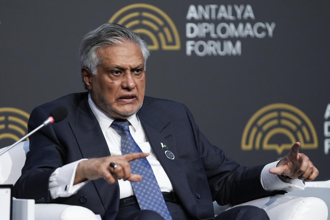 Deputy Prime Minister and Minister of Foreign Affairs of Pakistan, Mohammad Ishaq Dar, speaks at Antalya Diplomacy Forum held in Antalya, Türkiye, April 17, 2026. (AA Photo)