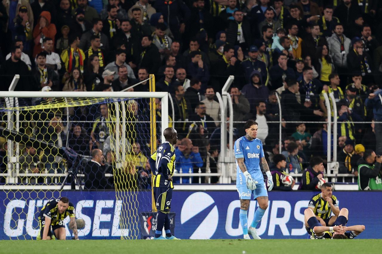 Fenerbahce summons Ederson’s agent over costly mistake in title race: Report