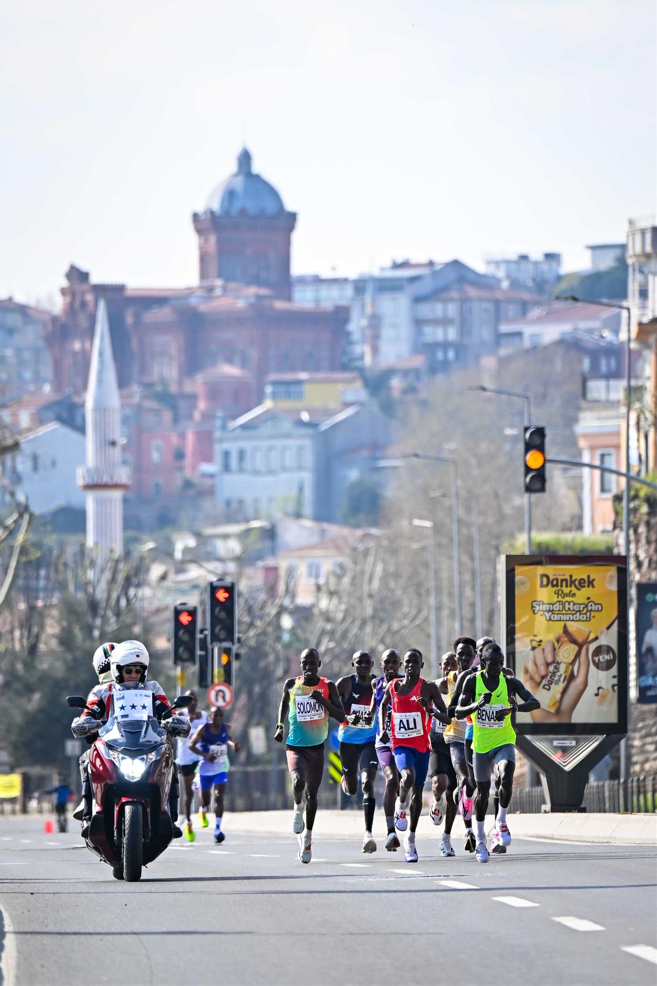 Athletes participate in the 21st Istanbul Half Marathon, which took place in Istanbul’s Historic Peninsula, Türkiye, April 19, 2026. (AA Photo)