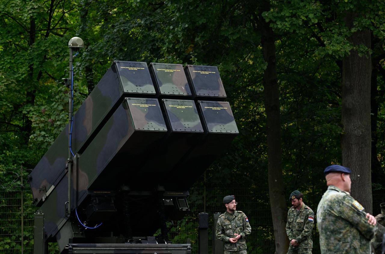 A missile defense system is on display during the visit of the German President and the King of the Netherlands at the NATO German-Dutch Army Corps (1GNC) in Muenster, western Germany September 25, 2025. (AFP Photo)