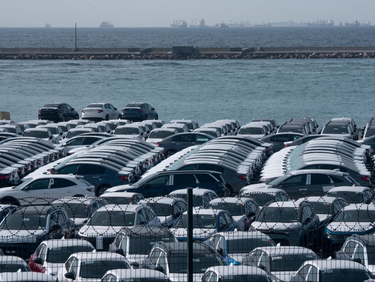 Newly manufactured cars are parked at Haydarpasa Port in Istanbul, Türkiye. (Adobe Stock Photo)