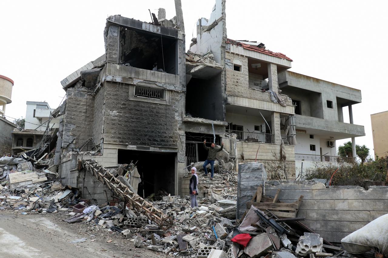 Israeli military warns Lebanese to stay out of occupied south despite ceasefire