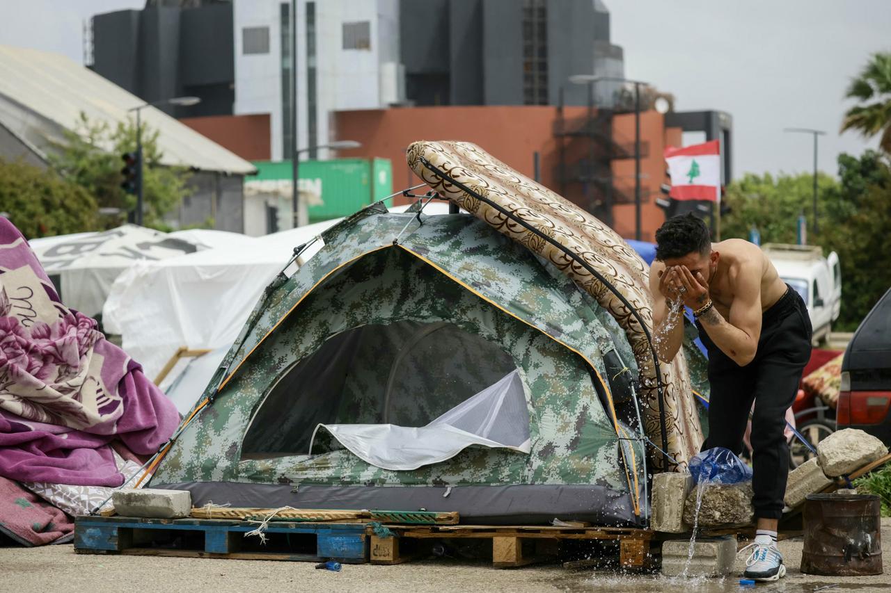 Israel-Hezbollah standoff continues