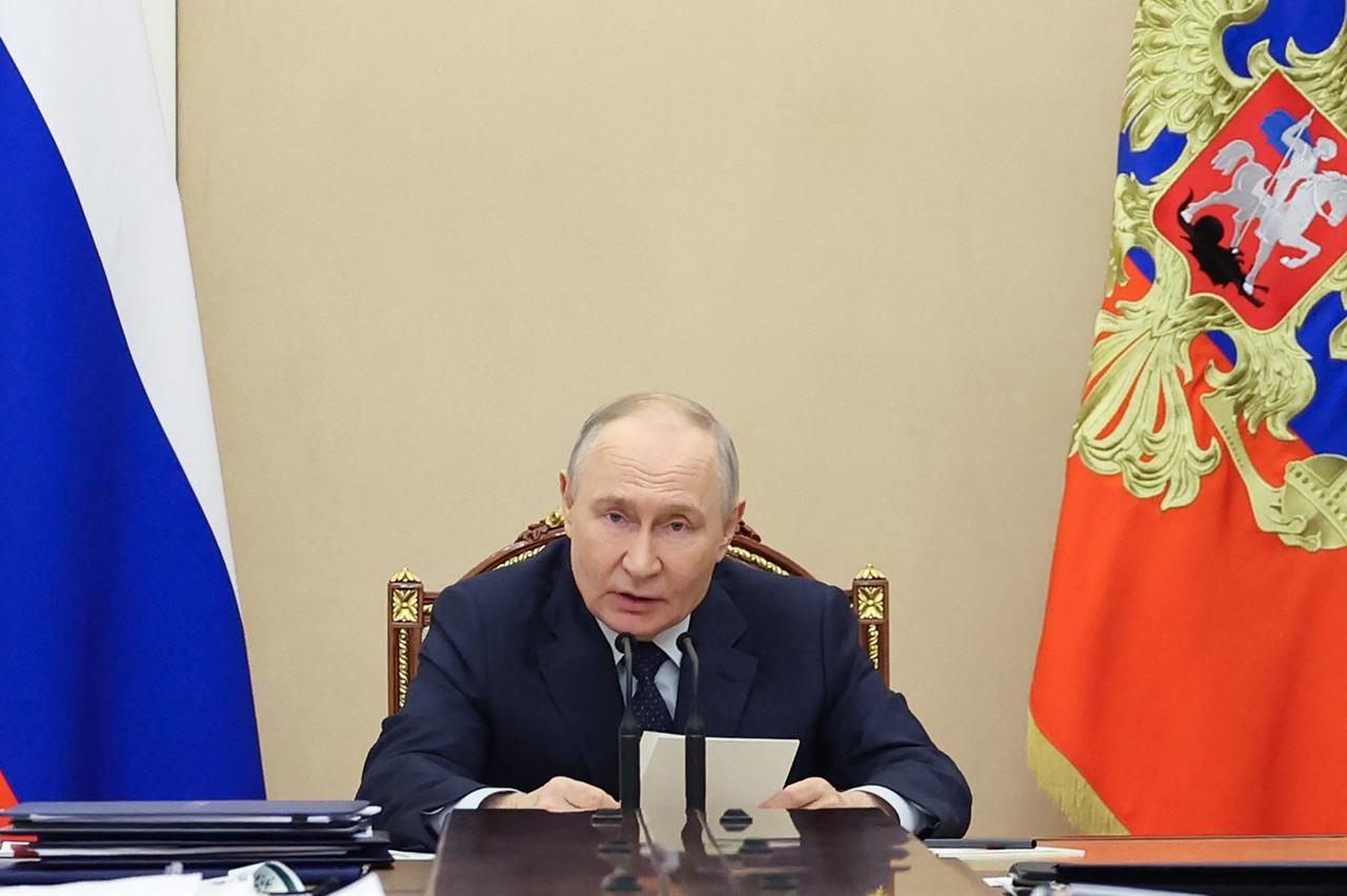 Russia's President Vladimir Putin chairs a meeting on economic issues in Moscow on April 15, 2026. (AFP Photo)