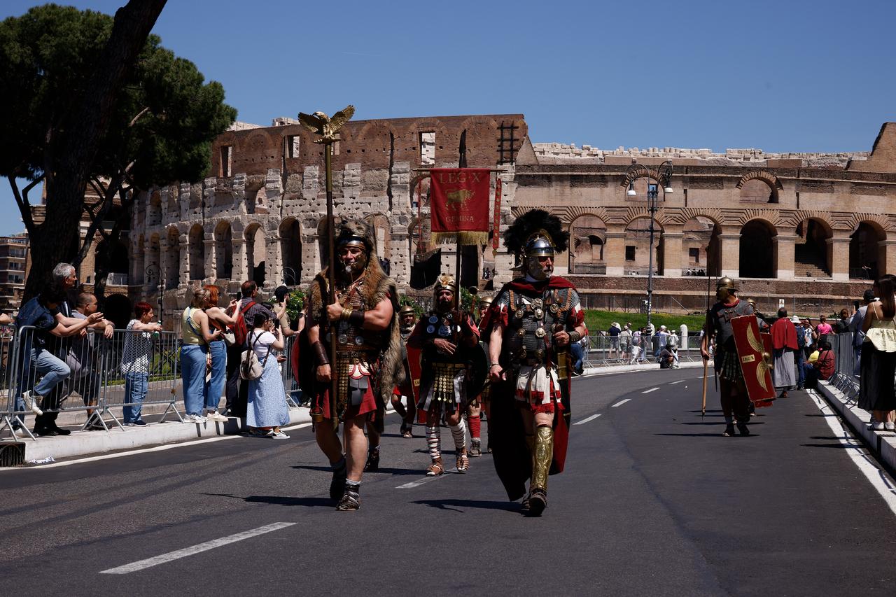 The performers of Gruppo Romano Storico, an organization that carries out activities to promote and raise awareness of Rome's historical and cultural beauties, march dressed in the costumes of soldiers, legionaries, senators, and Romans from the Roman Empire era as part of the 2,779th "Natale di Roma" celebrations in Rome, the capital of Italy and one of the oldest cities in the world on April 19, 2026. (AA Photo)