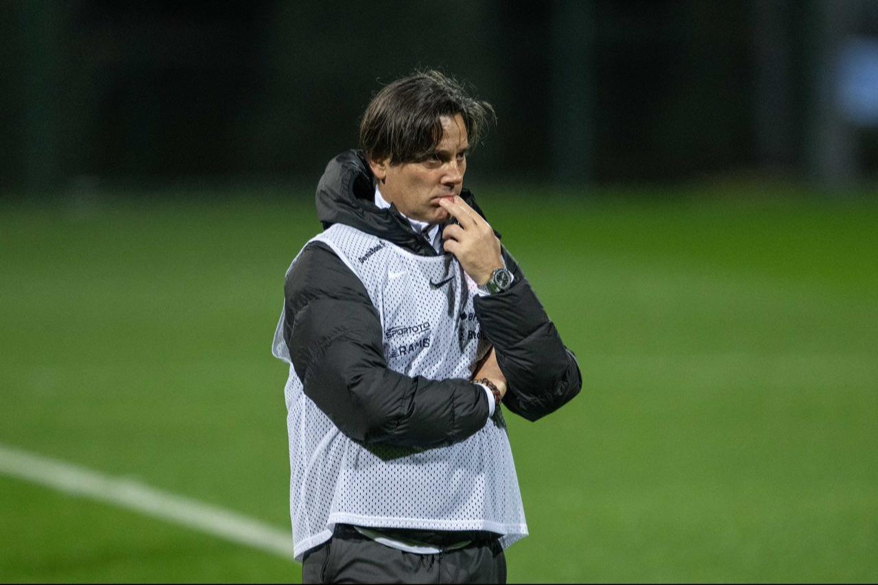 Head Coach of Turkiye Vincenzo Montella leads a training session ahead of UEFA Nations B League Group 4 football match against Wales at TFF Hasan Dogan National Teams Camp and Training Facilities in Istanbul, Turkiye on November 11, 2024. (AA Photo)