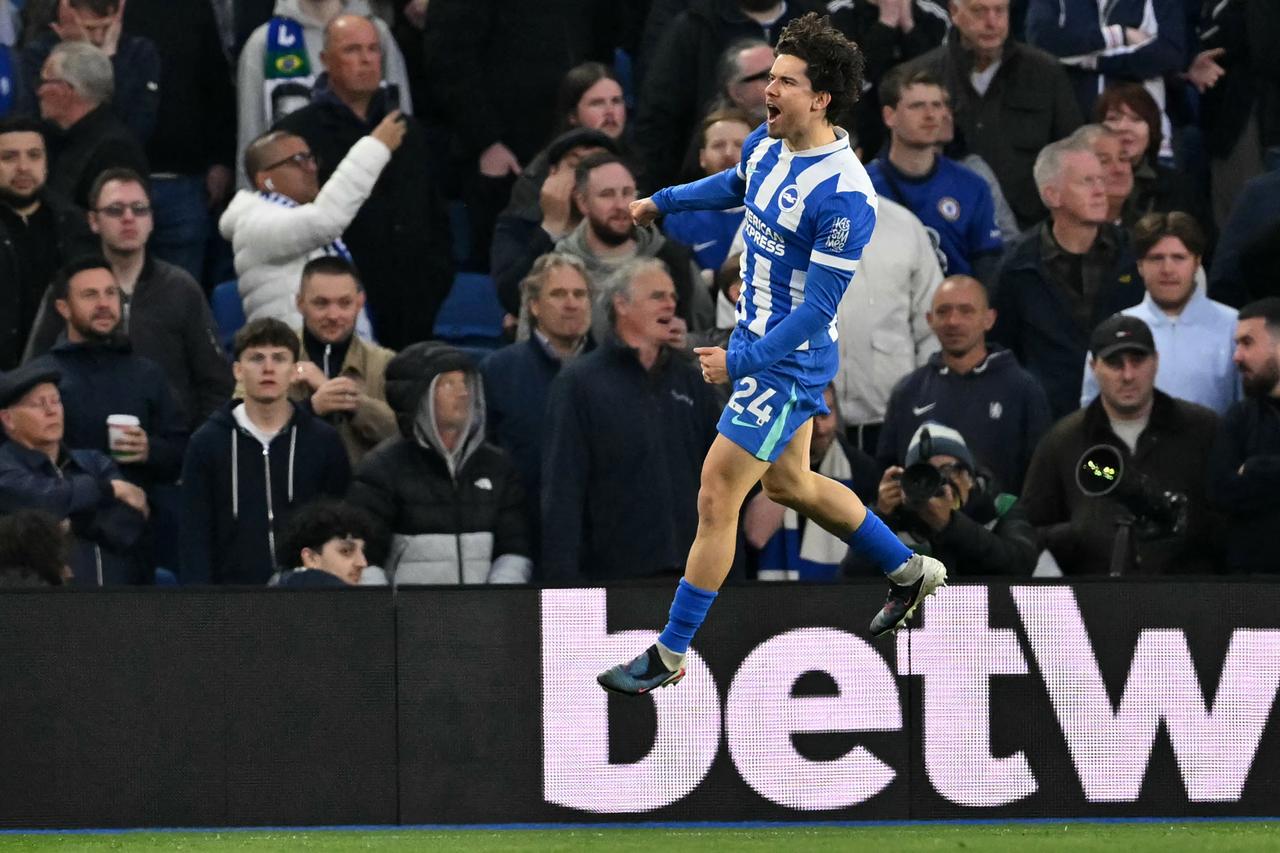 Ferdi Kadioglu strikes as Brighton dismantles Chelsea, deepening Rosenior crisis