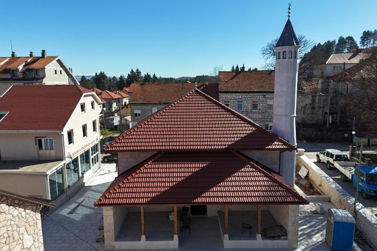 Türkiye rebuilds 500-year-old mosque shattered in Bosnian War