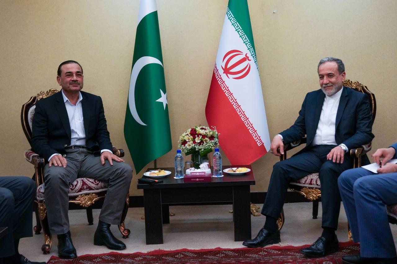 Iranian Foreign Minister Abbas Araghchi (R) meets with Pakistani Army Chief General Syed Asim Munir (L) in Tehran, Iran, April 15, 2026. (Photo via Iranian Foreign Ministry/Handout)