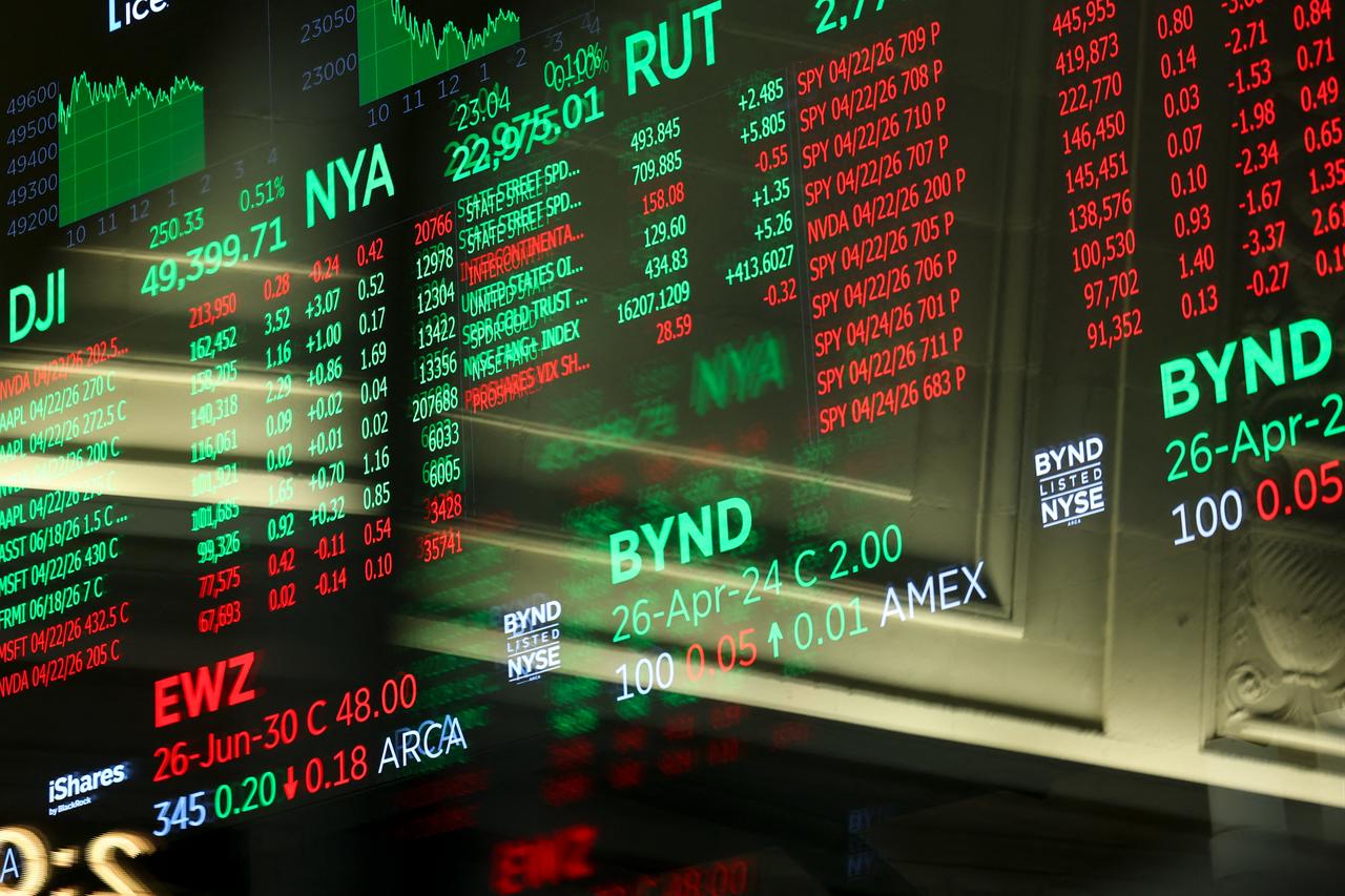 A board shows stock prices at the New York Stock Exchange in New York, April 22, 2026. (AFP Photo)