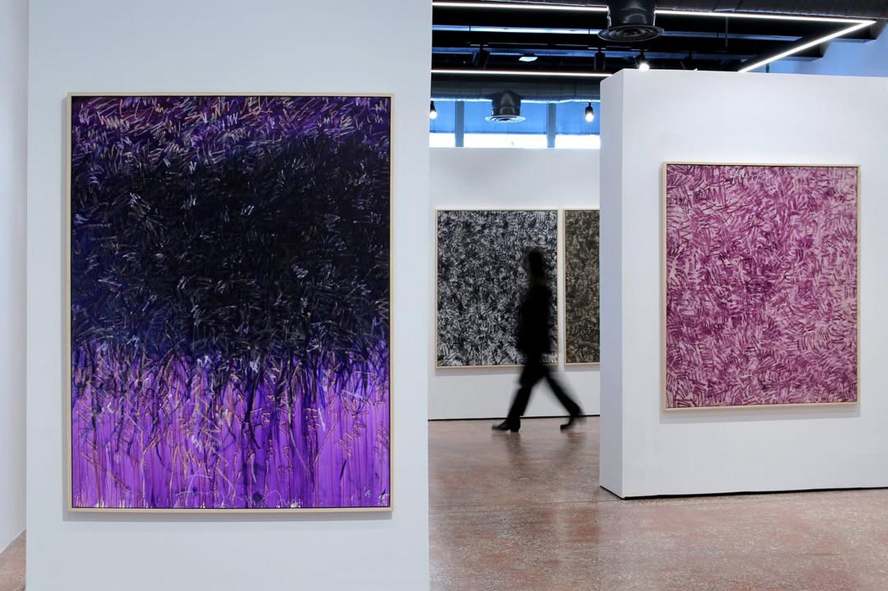 Abstract paintings displayed across adjacent gallery walls, Istanbul, Türkiye, April 5, 2026. (Photo via Instagram / @shivazahedgallery)