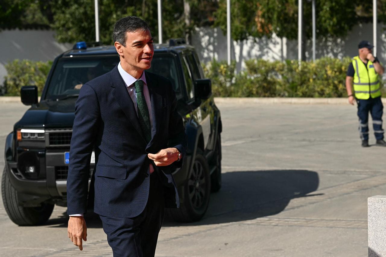 Spanish PM ’not worried’ about NATO suspension threat, says Spain ’reliable member’