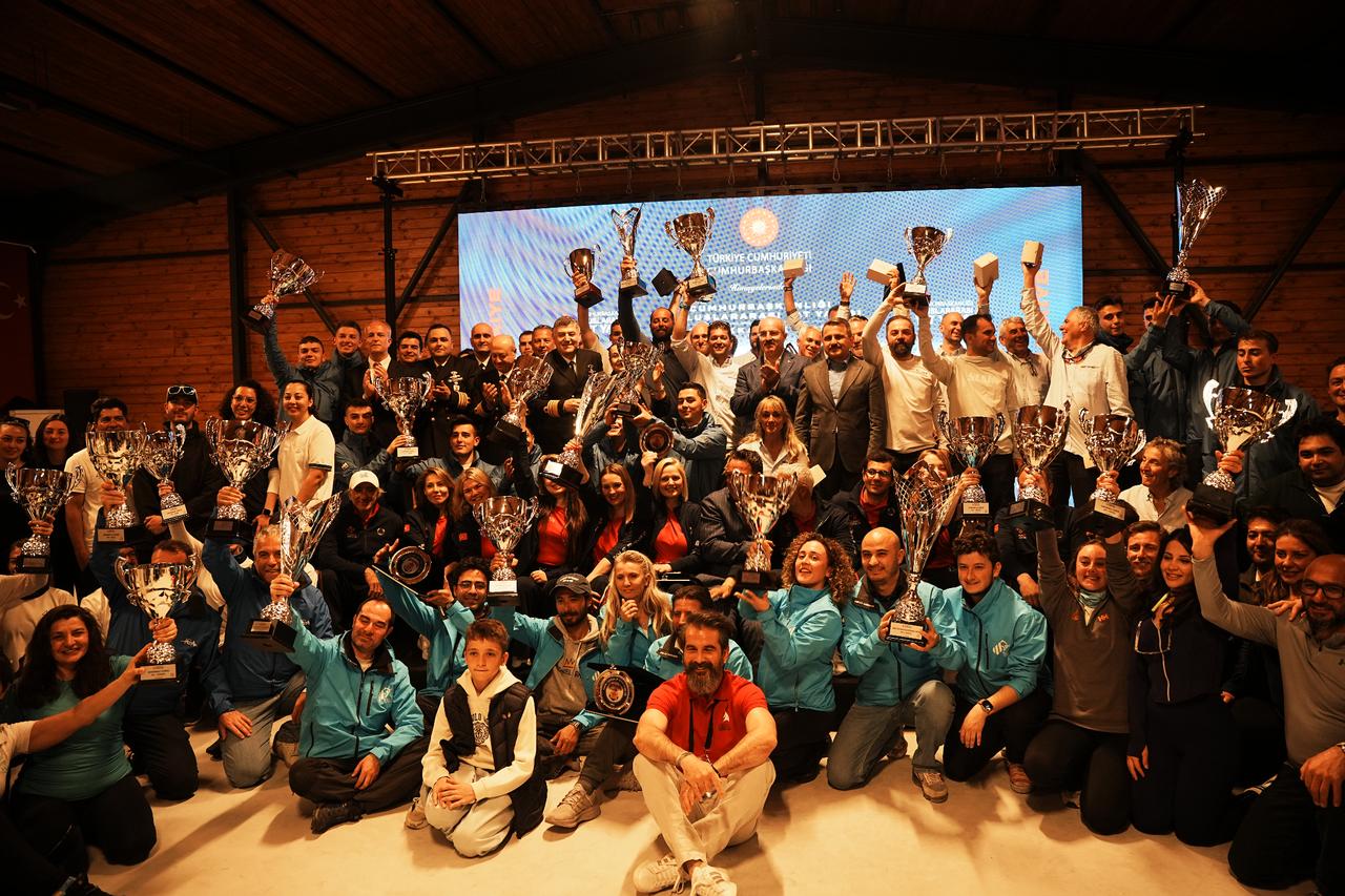 Atabay Challengers win Canakkale Cup Offshore Race in presidential yacht event