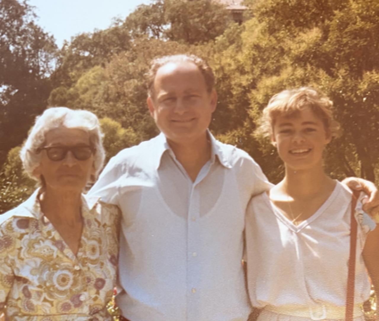 Photograph of Ayşe Osmanoğlu with her grandmother and father in Yıldız Park, summer 1985. (Photo via Ayşe Osmanoğlu’s archive)