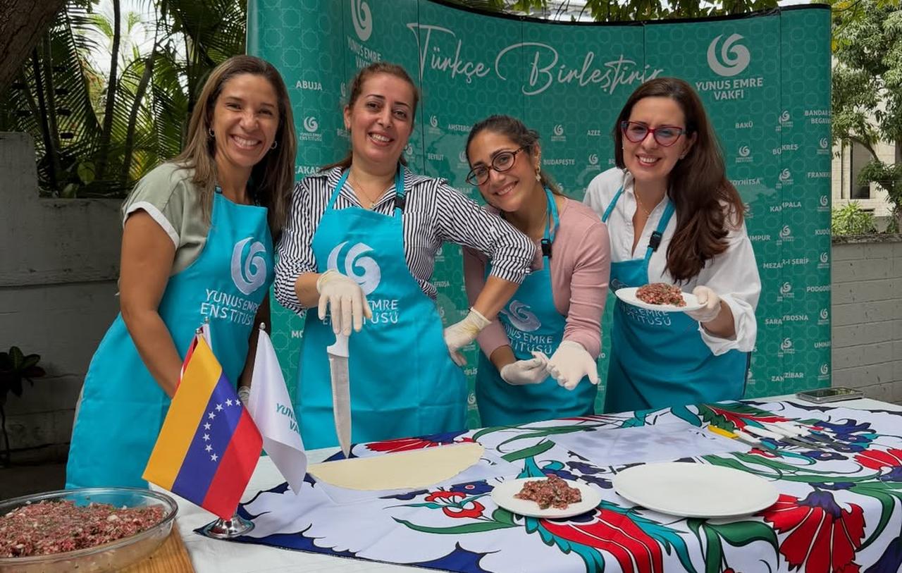 Participants prepare manti filling as part of a practical workshop introducing Turkish culinary traditions in Caracas, Venezuela. (Photo via Instagram/@yeecaracas)