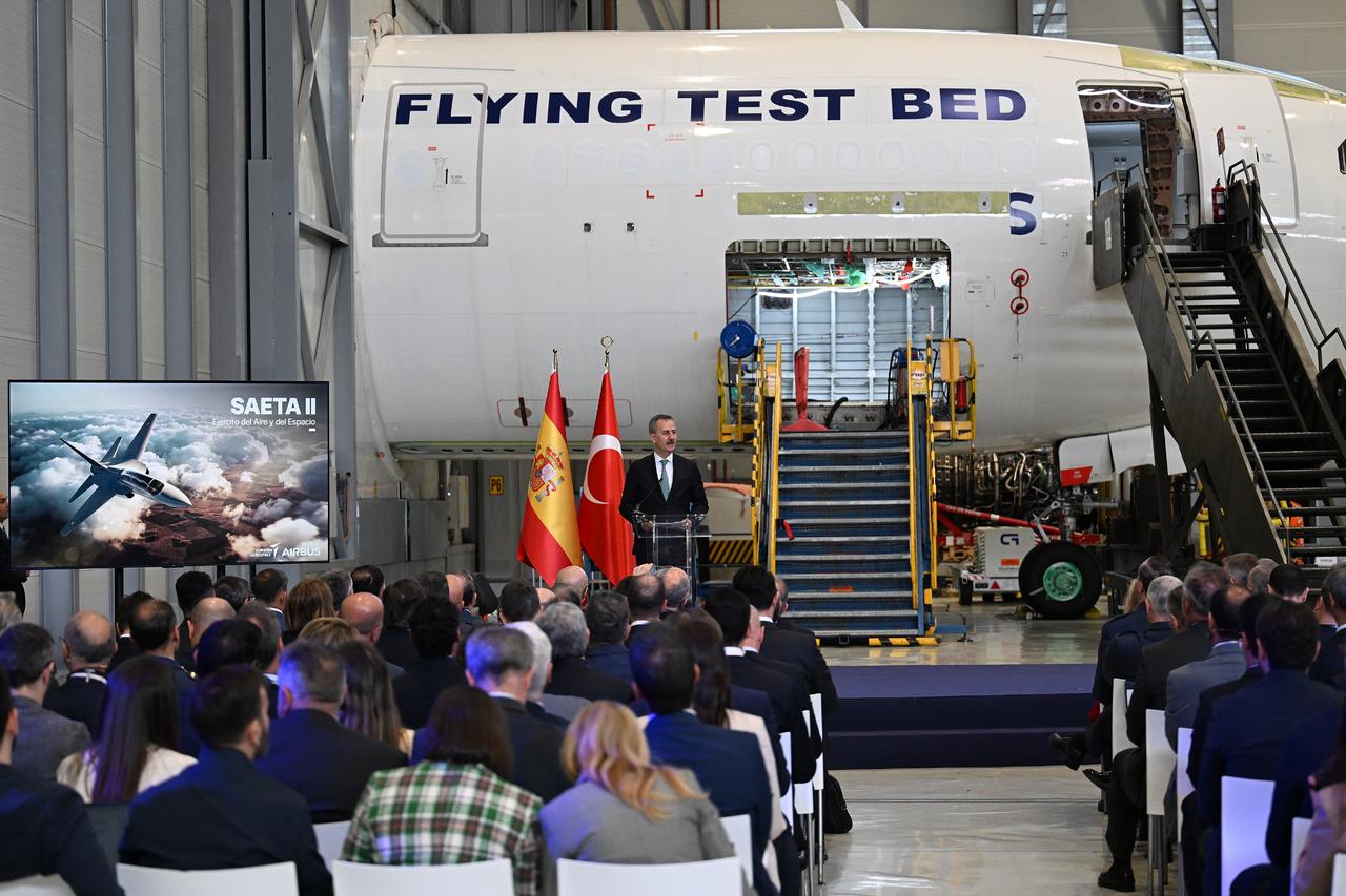 Türkiye signs historic Hurjet export deal with Spain 