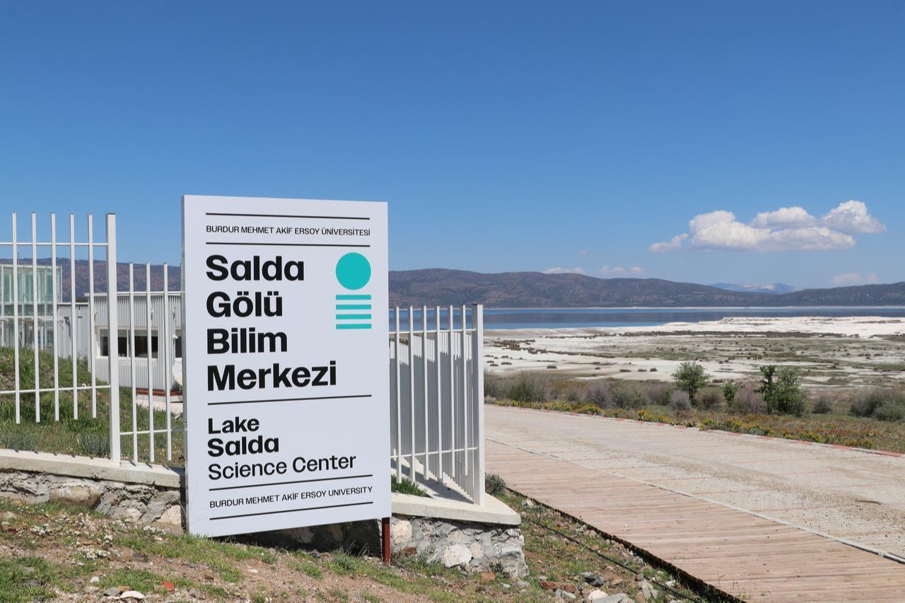 Festival aimed to attract the attention of the scientific community to the region through events to be held at the center established at Salda Lake, which draws attention not only with its white sandy beach and turquoise color but also with its resemblance to Mars. Burdur, Türkiye, April 29, 2026. (AA Photo)