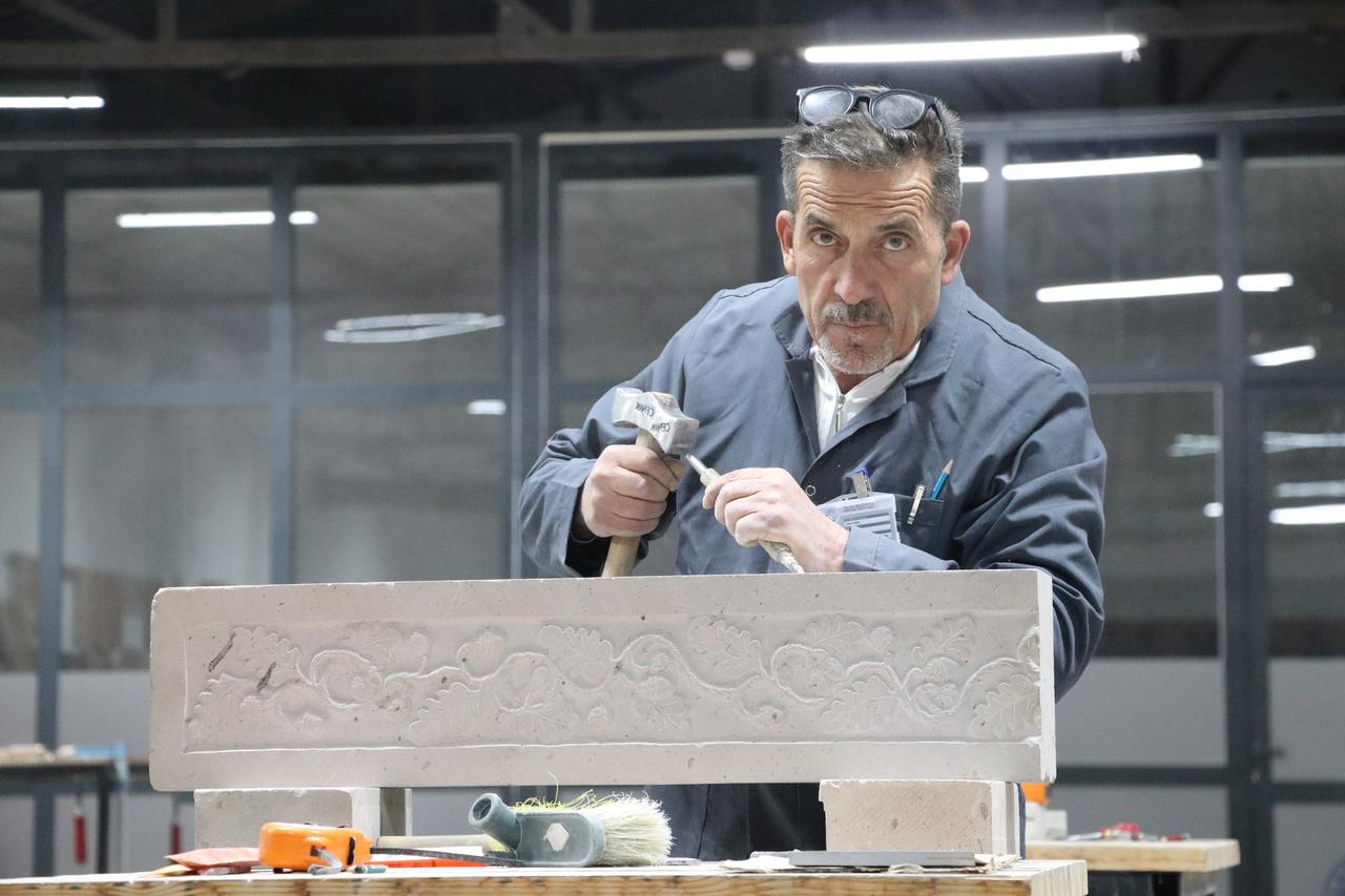 Turkish stone mason trains new masters to keep craft alive