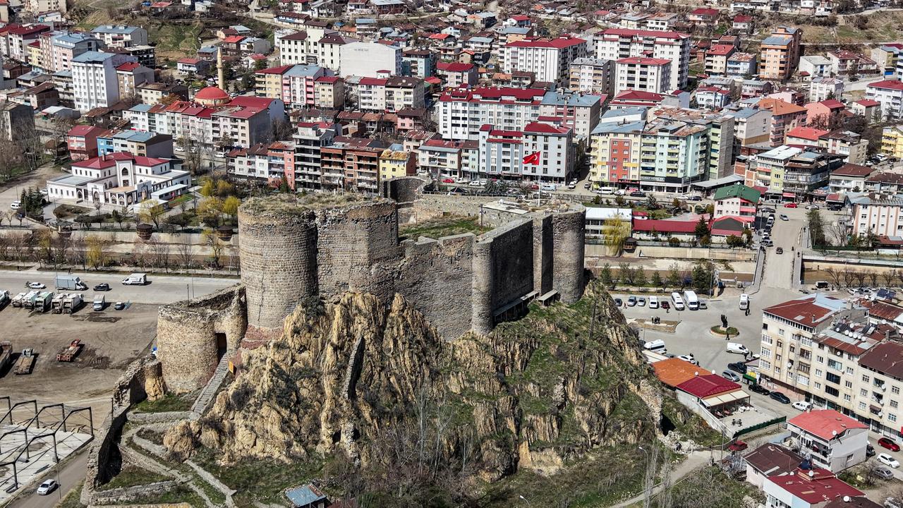 Located in the center of Oltu district and built by the Urartians in the 4th century BCE, the castle attracts attention for its architecture and its position atop steep cliffs in Erzurum, Türkiye, April 4, 2026. (AA Photo)