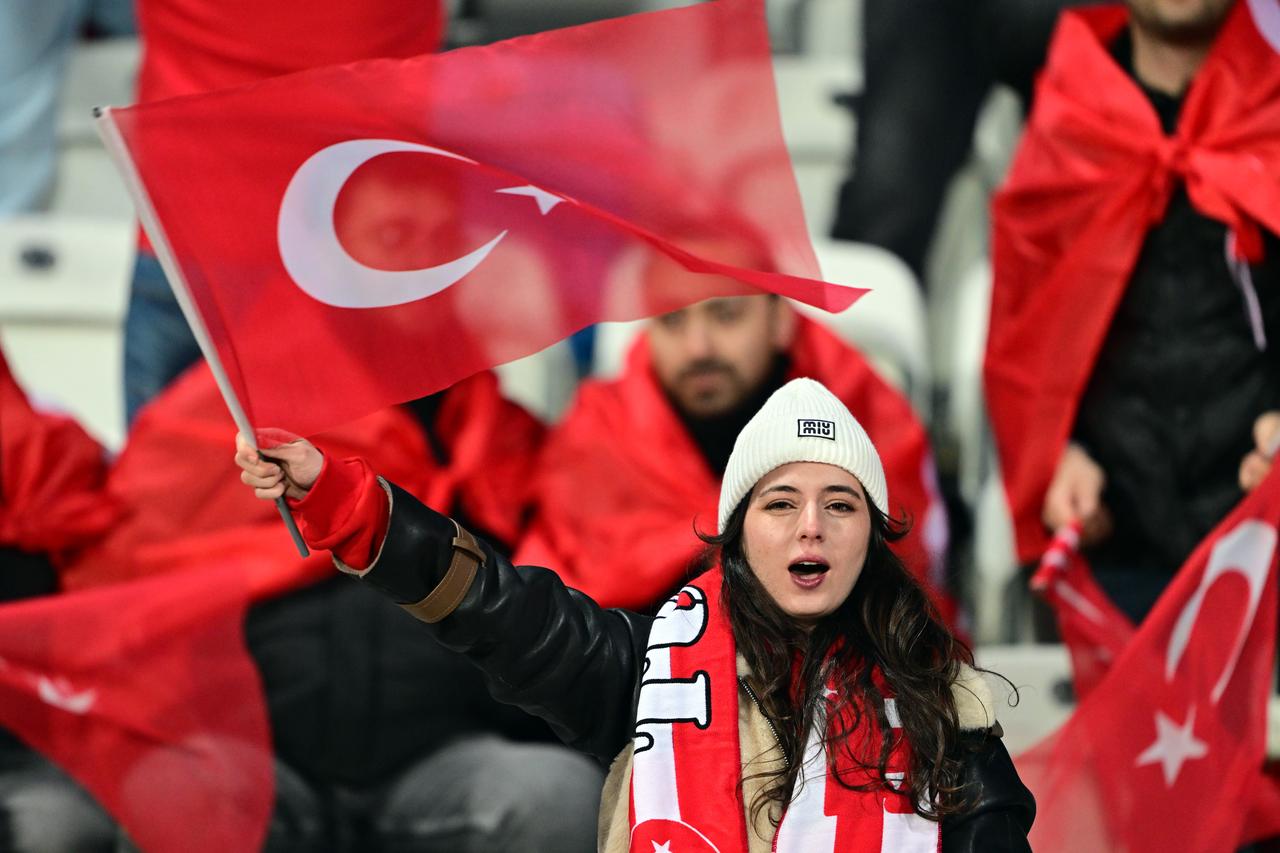 World Cup 2026 ticket rush leaves Türkiye fans waiting hours, empty-handed