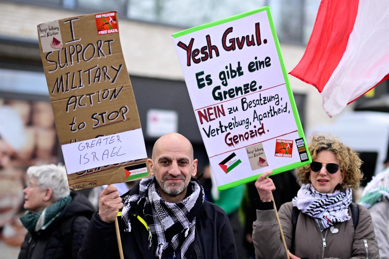 Protests linked to Middle East war spread across cities worldwide